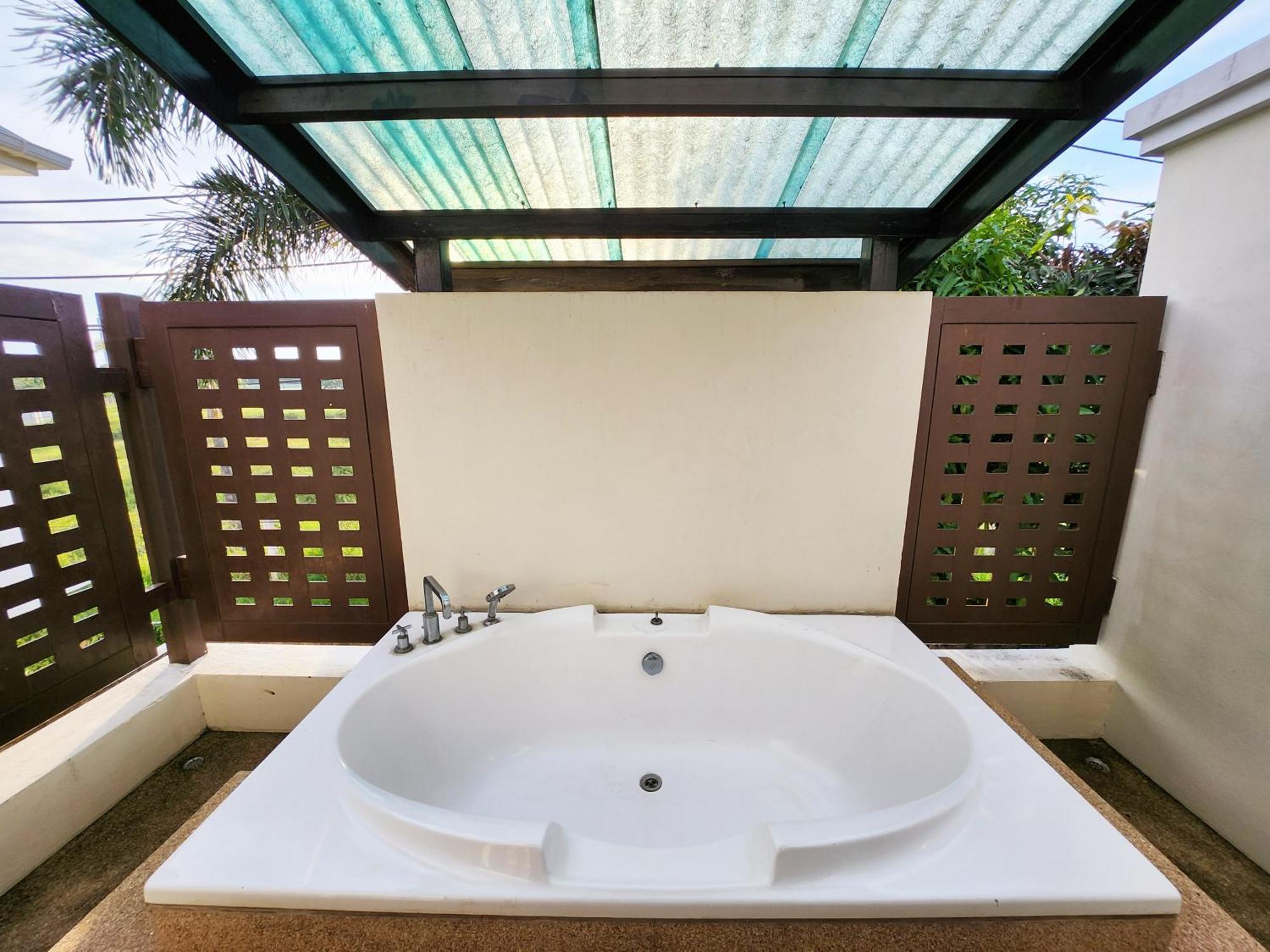 ปุณณภา พูล วิลล่า พัทยา Punnapha Pool Villa Pattaya Jomtien Beach Exteriör bild